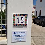 Trande 4*