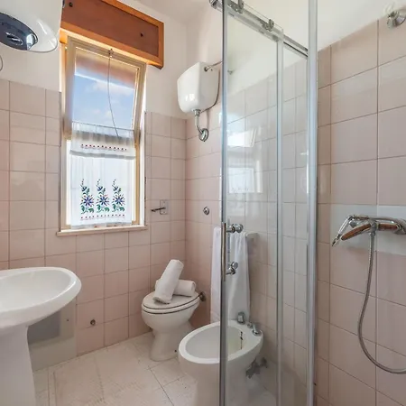 Trande Aparthotel 3*